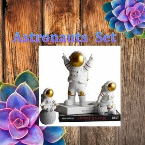 **Astronaut Set**